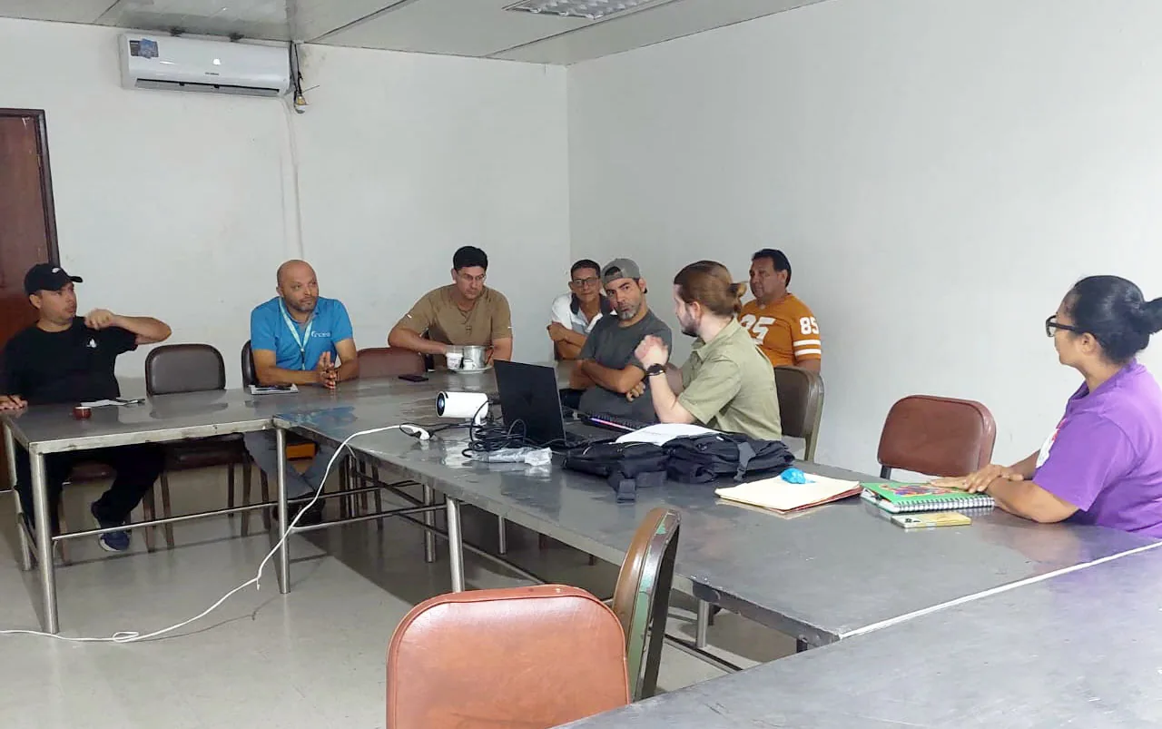 Formación en ambiente, seguridad y salud laboral para 36 trabajadores en Falcón